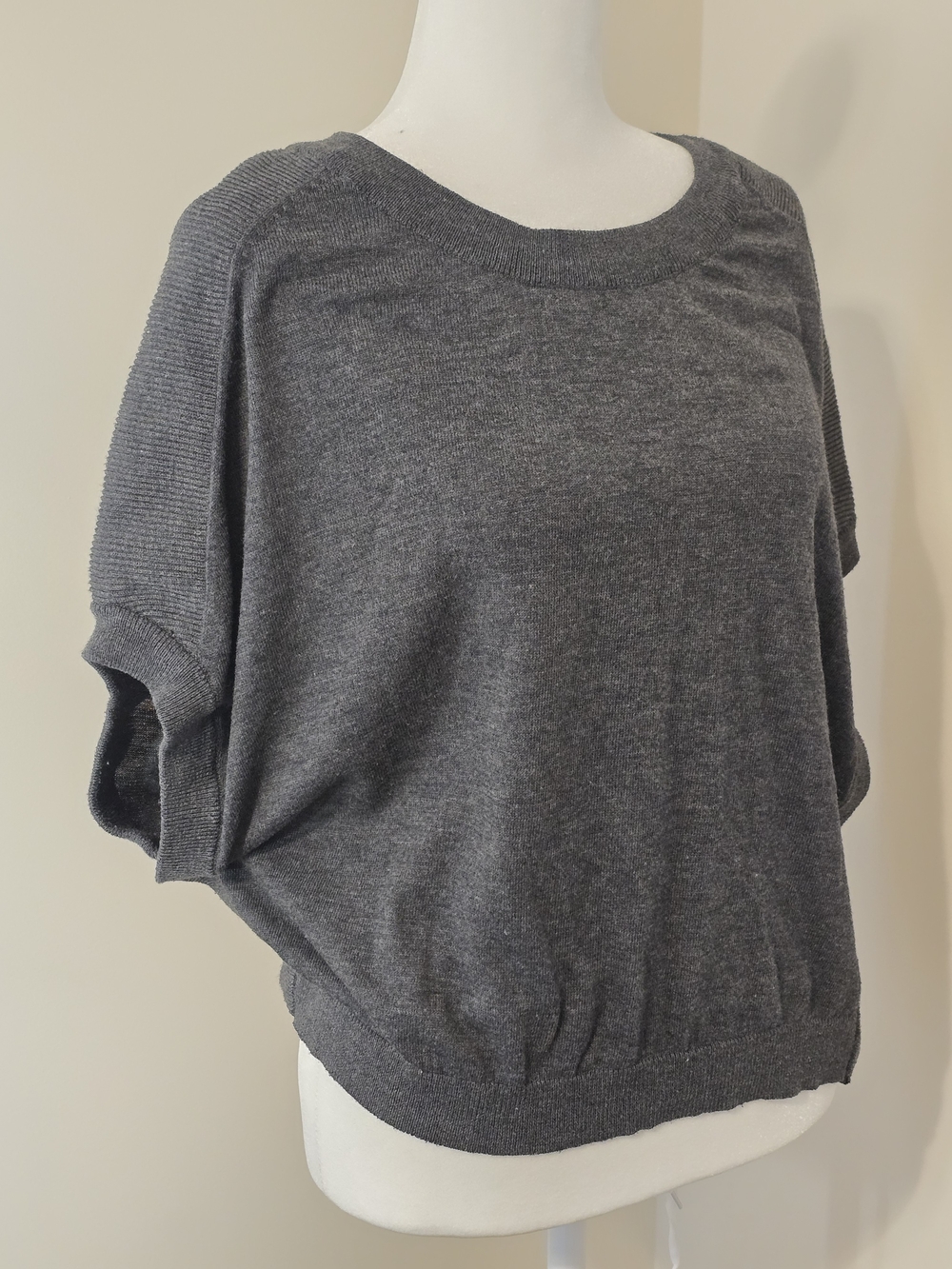 Vintage Mandee Charcoal Gray Short-Sleeve Knit Sweater Size M
